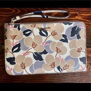 Kate Spade flower wristlet